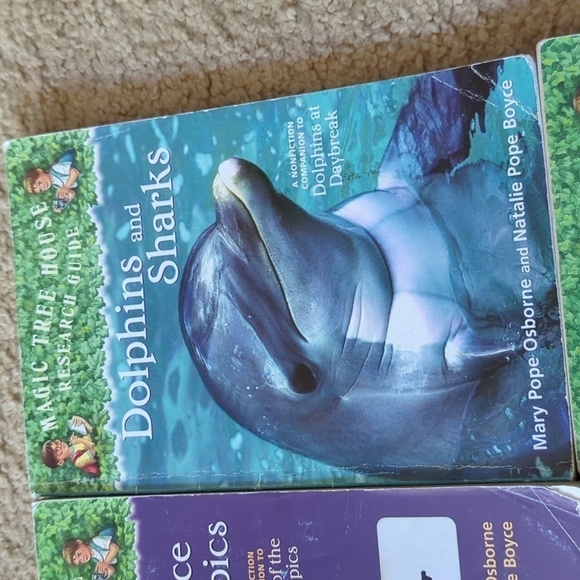 Magic Tree House Research Guide Book Bundle: Four Chapter Books - Picture 3 of 6